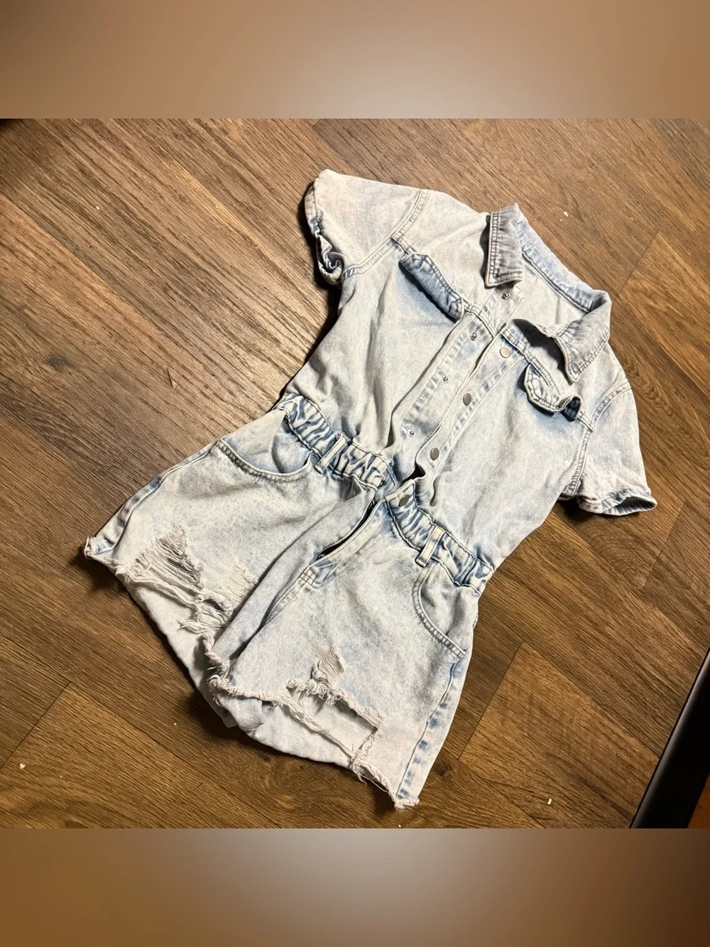 SHEIN Light Wash Denim Short Romper Size Small